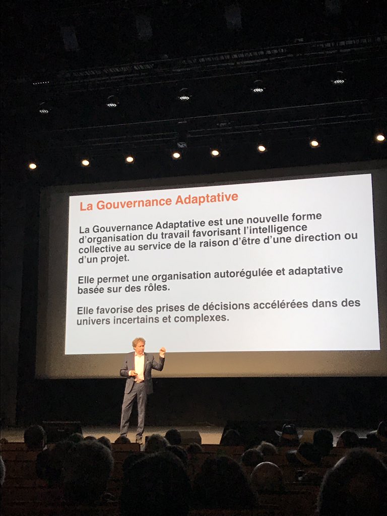 Avec beaucoup d'humour, Jean-François Hadida nous parle de Gouvernance Adaptative lors du #CongresDCF2018 ! #Management #RH