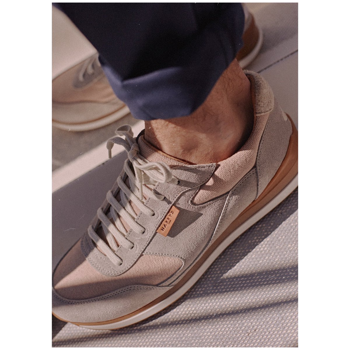 HarrysEspana's tweet photo. P e r f e c t f o r t h e w e e k e n d •
#harrys1982 #sneakers #ss #iconcrew #bilbao #madrid #style #man
https://t.co/yjrQzkfS59 https://t.co/aJt7zZTXlO
