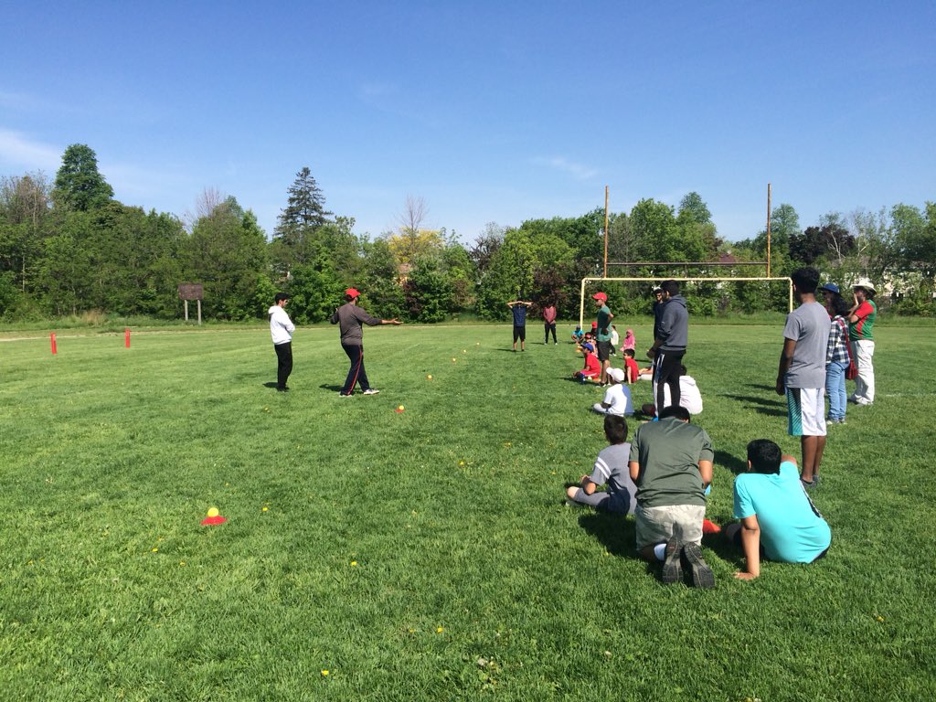 Glenforest Family of school Cricket Workshops are happening right now!! <a href="/canadiancricket/">Cricket Canada</a> <a href="/GlenforestSS/">Glenforest SS</a> <a href="/GraydonHawks/">Gordon Graydon MSS</a> <a href="/BrianWFlemingPS/">Brian W. Fleming PS</a> <a href="/GlenhavenSr/">Glenhaven Senior PS_PDSB</a> <a href="/PeelSchools/">Peel District School Board</a>