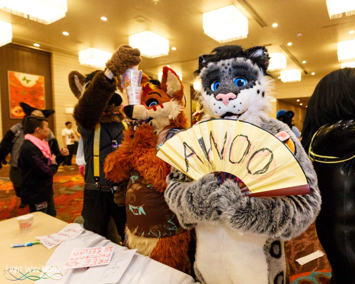 Spikester81's tweet photo. Practicing my foreign language skills at the #BLFC18 #AsianPhotoBooth #FursuitFriday
Photo by @Corezy! https://t.co/zfH2IiLCgB