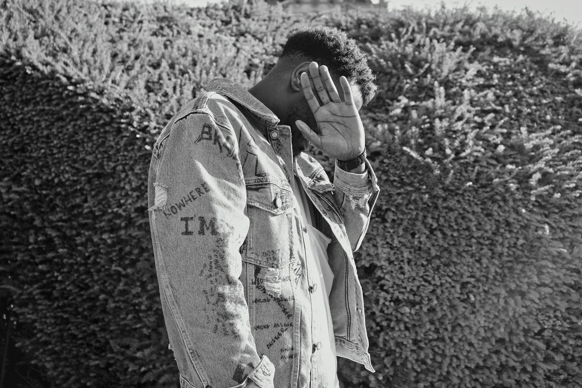Mounsy's tweet photo. Ne fais Jamais De Promesse Quand Tu Es Heureux Et Ne Prend Jamais Une Décision Lorsque T'es en Colère.

#vscocam #paris #stylism #streetfashion #mensfashion #blackmen #Goodvibes #Photography #photographer #Instamoment #quote #HelloFriday #JpensaisQueTuSavais#mouns #mounsy #Ayyaye https://t.co/67KTmtBxqW