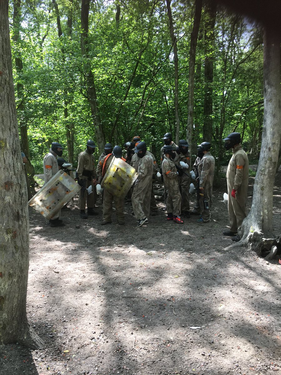 svelec's tweet photo. End of season paintballing for Sevenoaks RFC U15s - didn’t feel like reliving the ‘catch the coach’ days, that’s for sure! Making memories and having fun!!🏉👍 https://t.co/V1QQepiTns