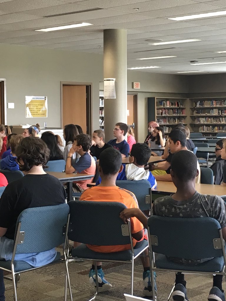 FRMSMediaCenter's tweet photo. The 6th graders got to hear about great summer reads from Ms. Kleckner, one of the Dakota County Youth Services librarians! @NewsAtTheRidge https://t.co/temFohdFTC