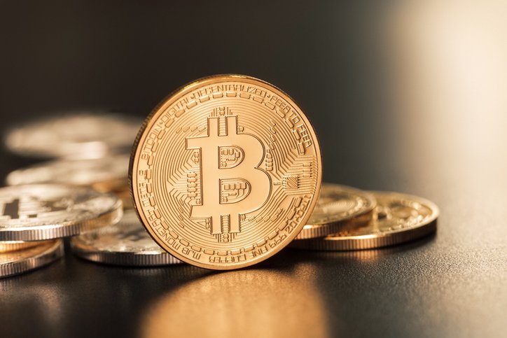 SA Bitcoin platform claims 'super shy' founder has stolen all its money | <a href="/JanTamb/">Jan Cronje</a> 

ow.ly/a58i30kbcmW
