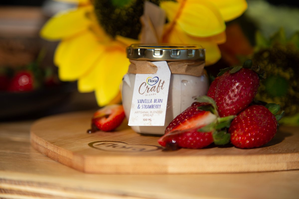 FoodBlogDBN's tweet photo. It’s your last chance Durban!
@floraheartSA will be at the Shongweni Farmers Market tomorrow to showcase their delicious & exclusive range of Flora Craft margarines. You can taste and buy all 8 flavours at the market.
See you there! #LiveMoreLife #FloraCraft https://t.co/ZDvbXHnVhr