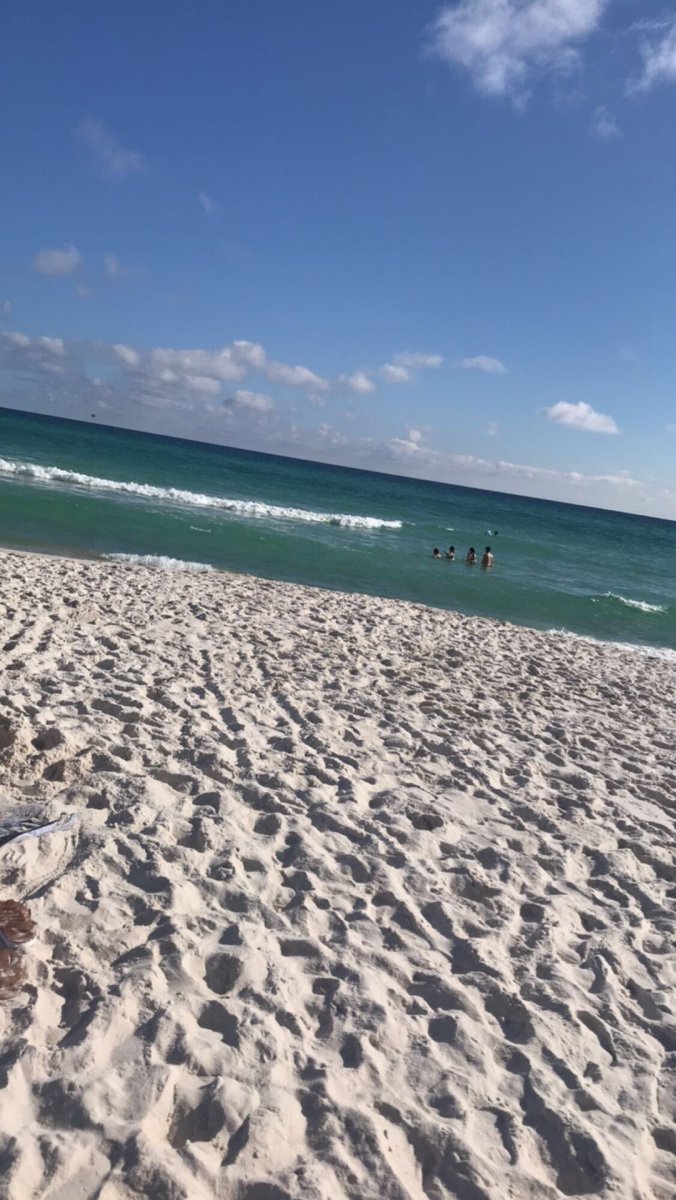 camriegray's tweet photo. I love the beach view and all but I wouldn’t trade my front porch view for the world! #ReadyToBeHome! #UntileNextTimePCB https://t.co/SryX7ZWSN5