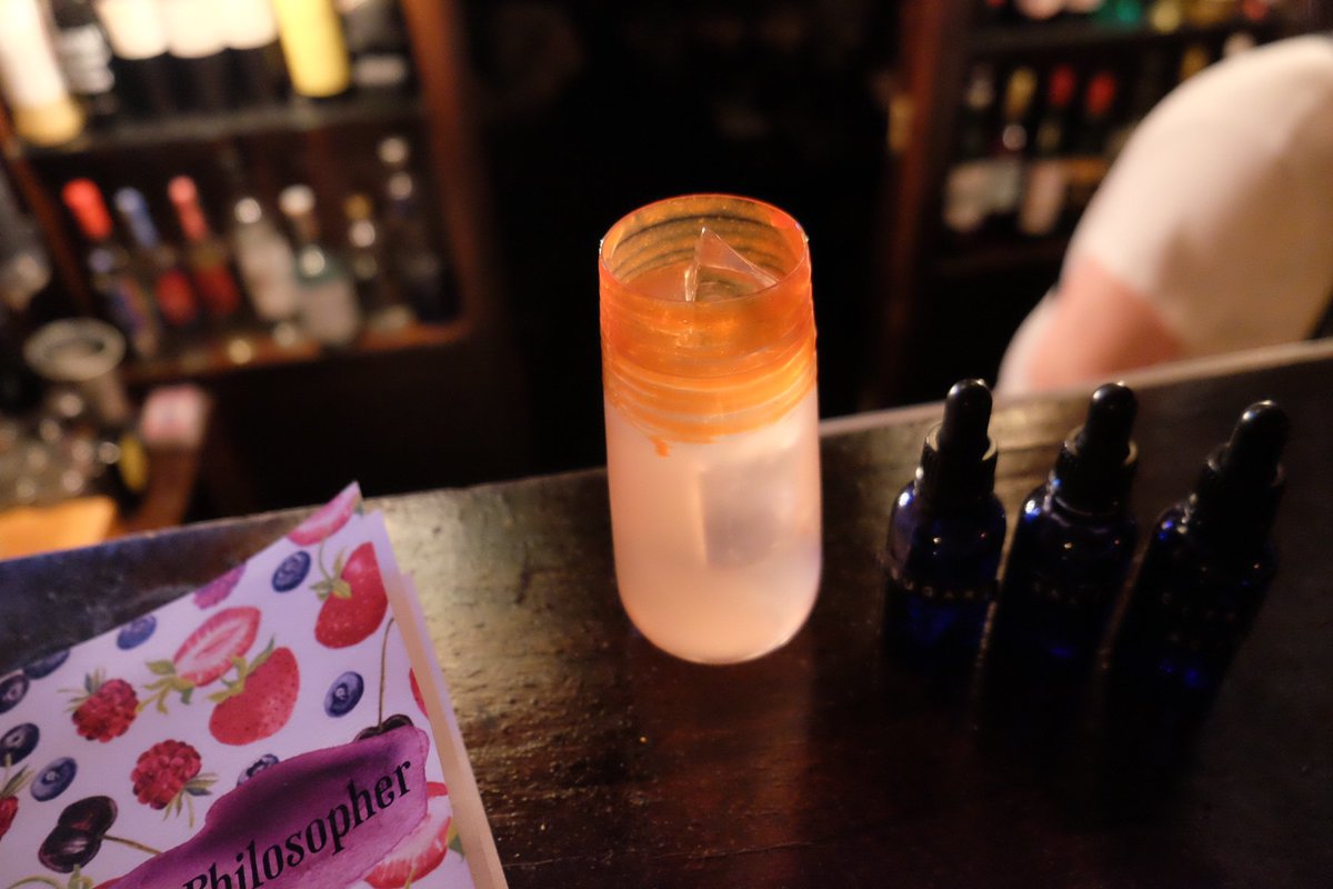 SatedOnline's tweet photo. Looking for somewhere to help you ease into the #BankHolidayWeekend? Why not try @NatPhilo_bar, a cocktail bar hidden in an @Apple MacBook repair shop in Bethnal Green. Our writer @CmRottmair checks out their May Menu #FridayFeeling #cocktails #bar #london https://t.co/iKIVZKnY8j https://t.co/45YoEVkRgQ