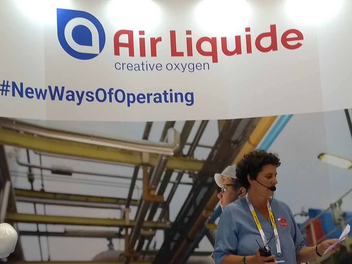 DanaAllenD's tweet photo. #agnesleg @ #VivaTech: Diversity is essential to innovation &amp; creativity @ #AirLiquide.  Recruiting &amp; developing startupers with the Group! https://t.co/Z8IGGYv11n