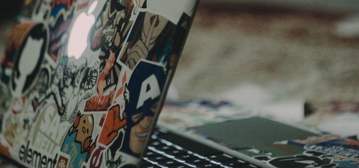 NullByte's tweet photo. With #netcat and a #VPS, you can connect to MacBook backdoors from anywhere in the world. https://t.co/UEkgcuhvDO #HackingMacOS https://t.co/Bi4eupwjbc