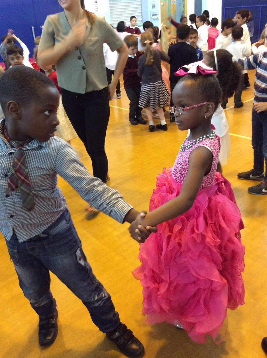 downsviewcroyr's tweet photo. Reception had a lovely time at their ball ! We danced and had our fruit kebabs. They were delicious. https://t.co/DKt0mM9n5t