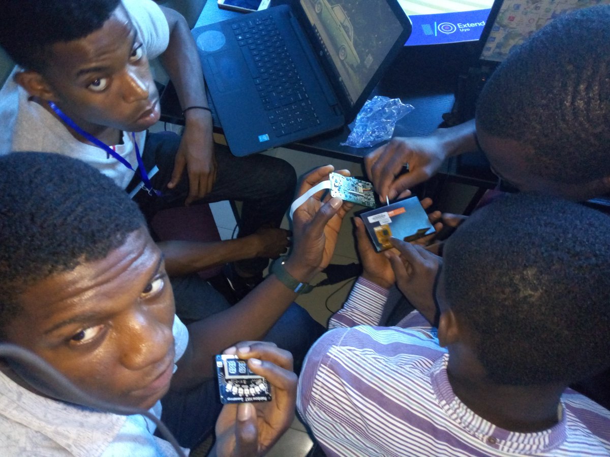 Esidemsam's tweet photo. #AndroidThings Code lab session with @emman_obot @iniiieee @blissjohn

it's #ioextendedUyo Live at @starthubtech 
cc @gdg_uyo https://t.co/OioxLLVtX4
