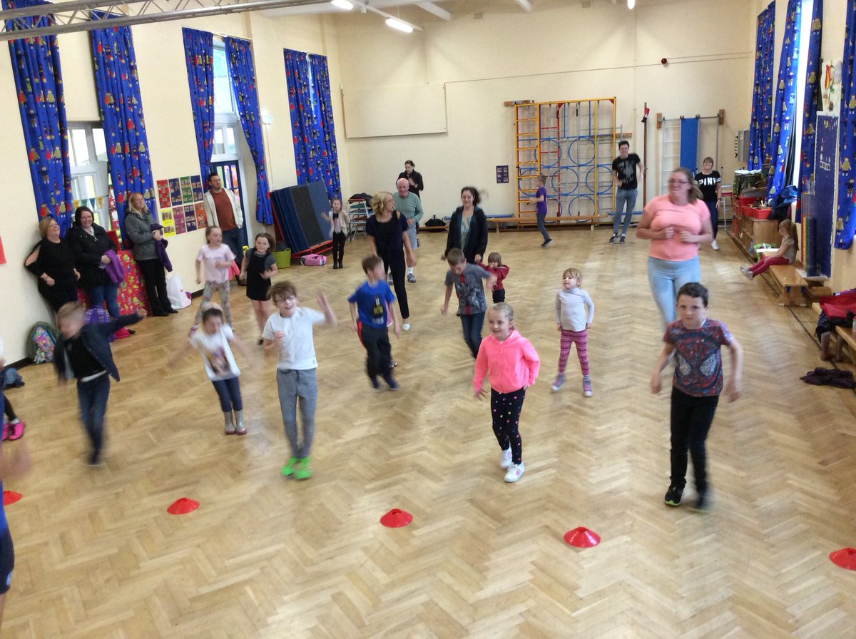 KnypersleyFirst's tweet image. The rain didn’t stop Boom Box this morning! Well done to everyone who came along you smashed it! #fitness #starjumps