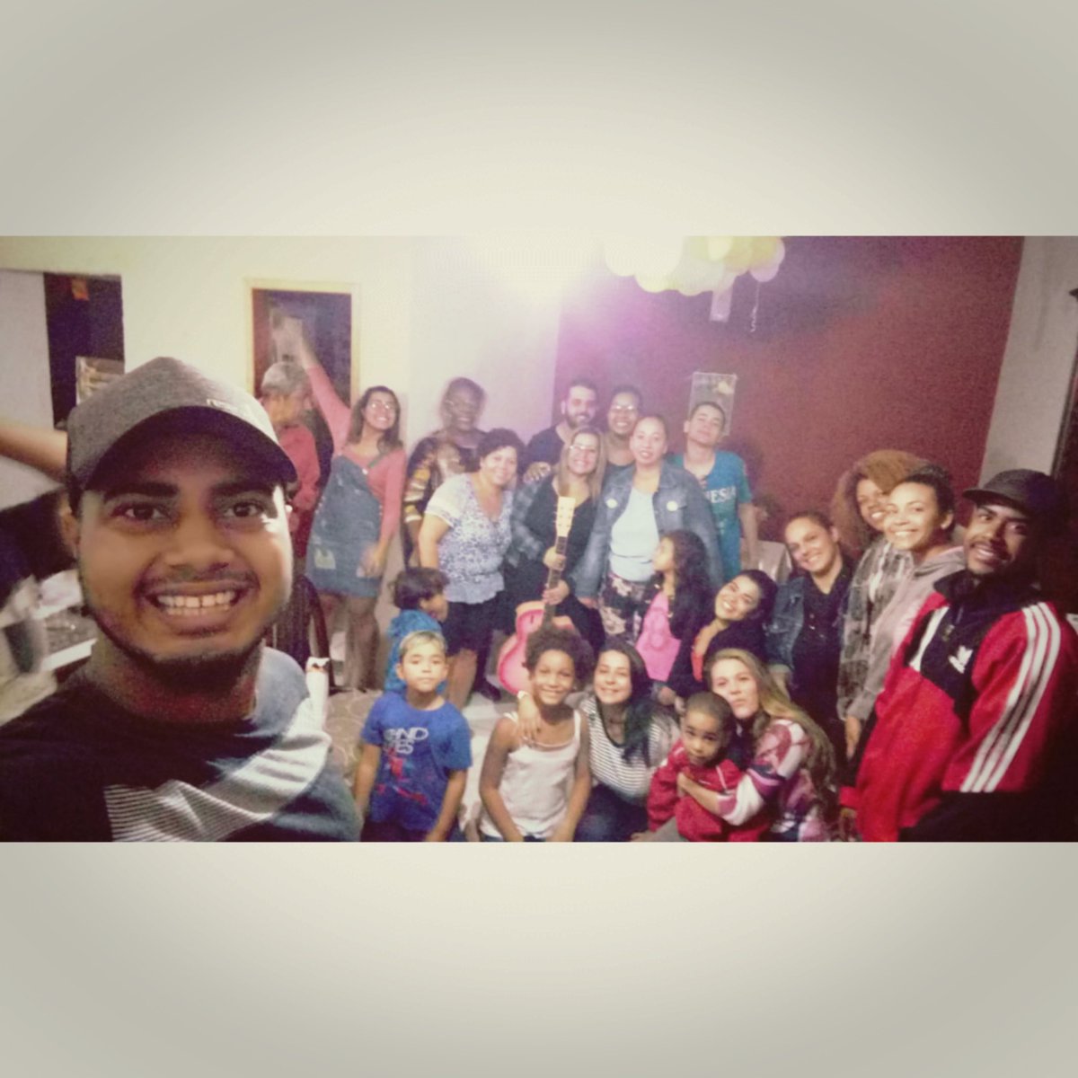 Andrezaah23's tweet photo. Nada melhor que a presença de Deus em nossas vidas 🙌❤ https://t.co/ptonSZ6fuu