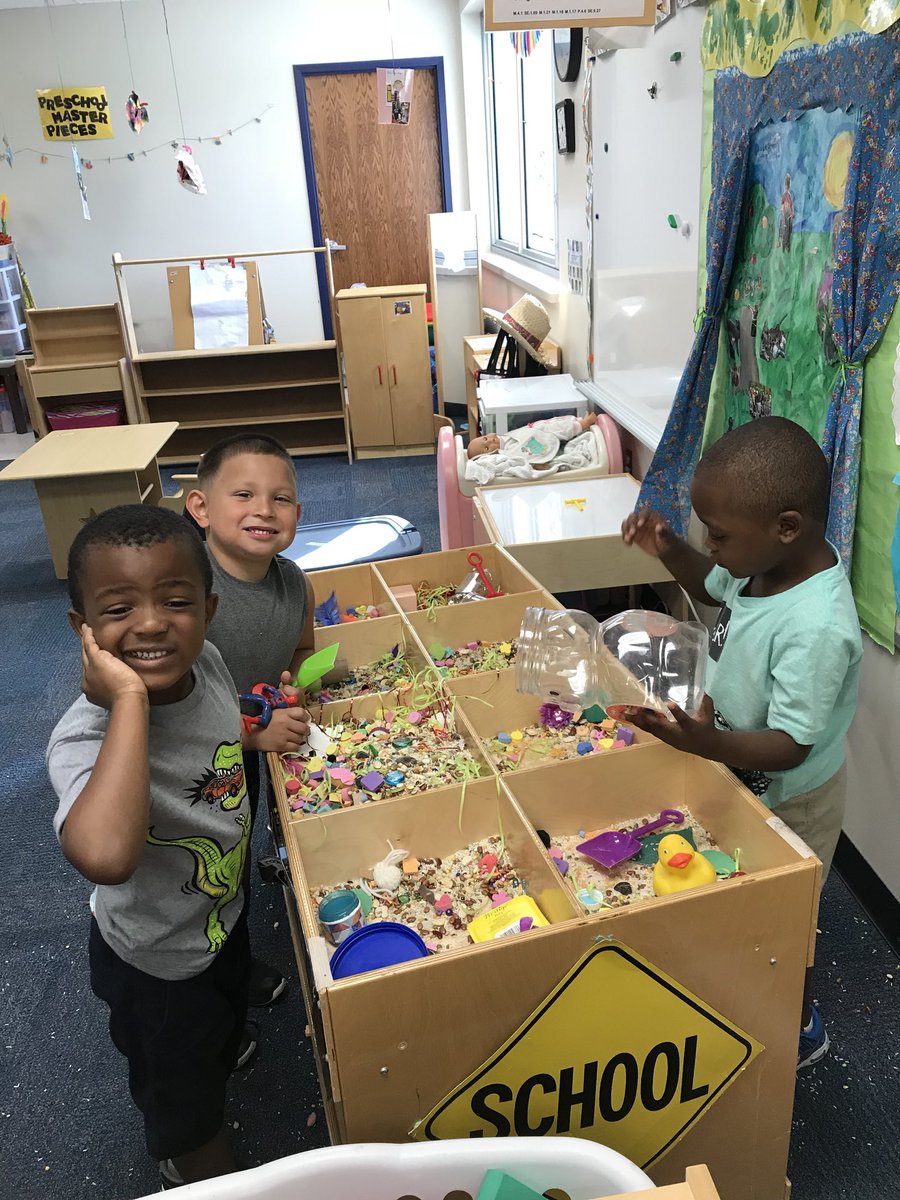 MsHadleysClass's tweet image. Last day of school fun! I’m sure going to miss these little ones over the summer! Hope you have as much fun at home as we do at school!