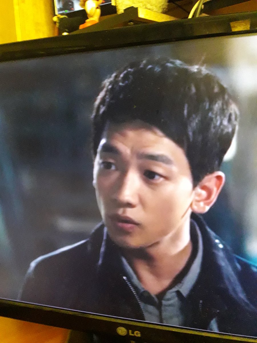 Oscura35's tweet photo. #배우정지훈
#금토드라마너로정했다
#내일을그리는손
#미래를바꾸려는자
#정지훈강동수
#스케치
#Rain #비 
#RainCloudChile https://t.co/1jcSMce2Mp