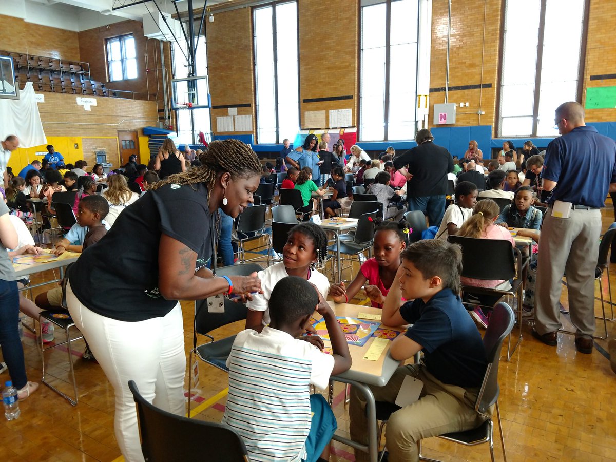 RhondaNeal100's tweet photo. @RCSDNYS students engaging in @FirstInMath 24 Challenge. #MathPride @doingmore2learn https://t.co/fbSCYwJ6x1
