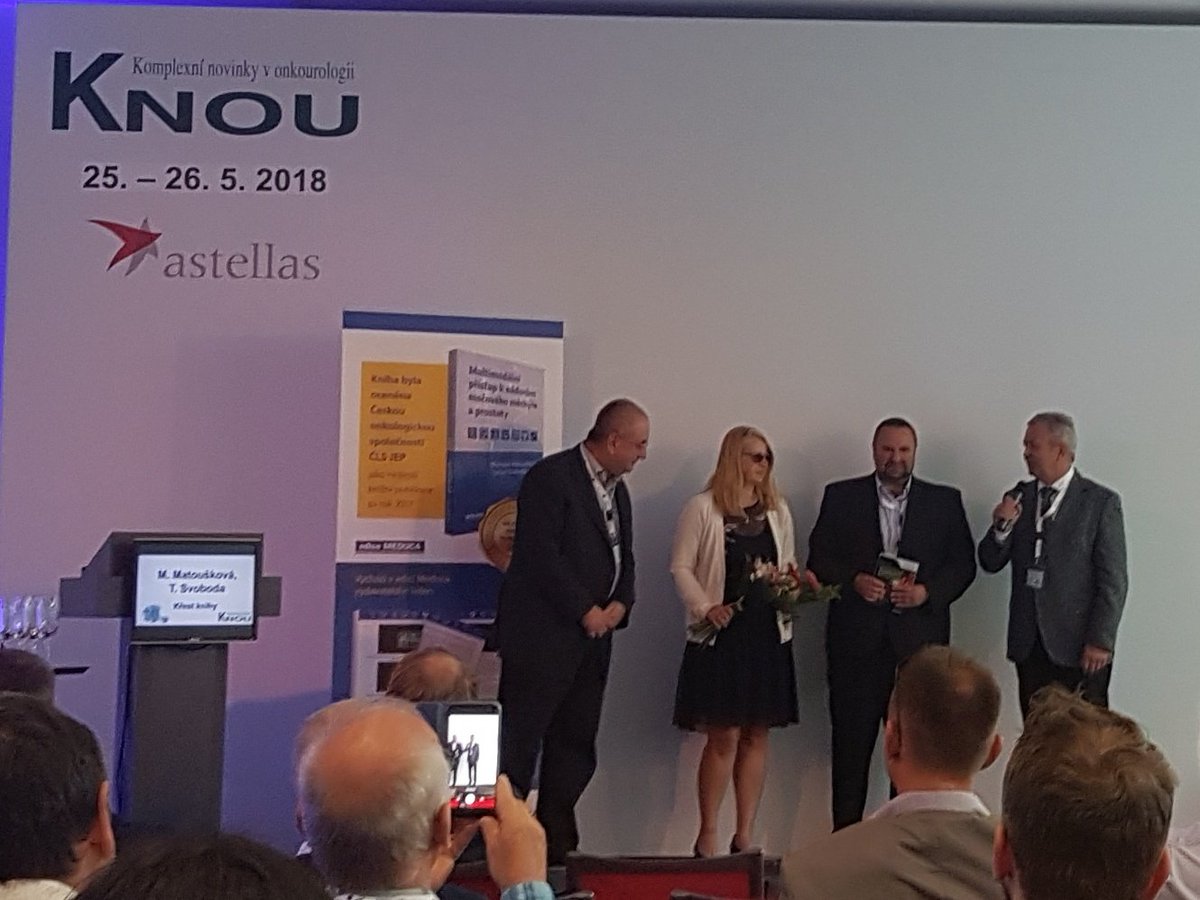 kubarezac's tweet photo. Krest knihy Multimodalni pristup k nadorum mocoveho mechyre a prostatym gratukujeme #KNOU18  #uroczech https://t.co/PPOQfpEcwv