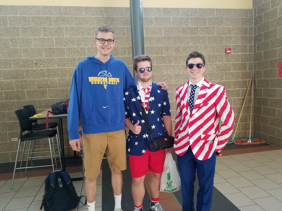 WNHSGovAccount's tweet photo. Returned to my old stomping grounds, Wheaton North High School, to find these two patriots!!! So proud to see our country being properly loved by its children! #GodBlessAmerica #RedWhiteandBetterThanYou #USAUSAUSA #MURICA #Jared2020 https://t.co/Ltdi8B2SXu