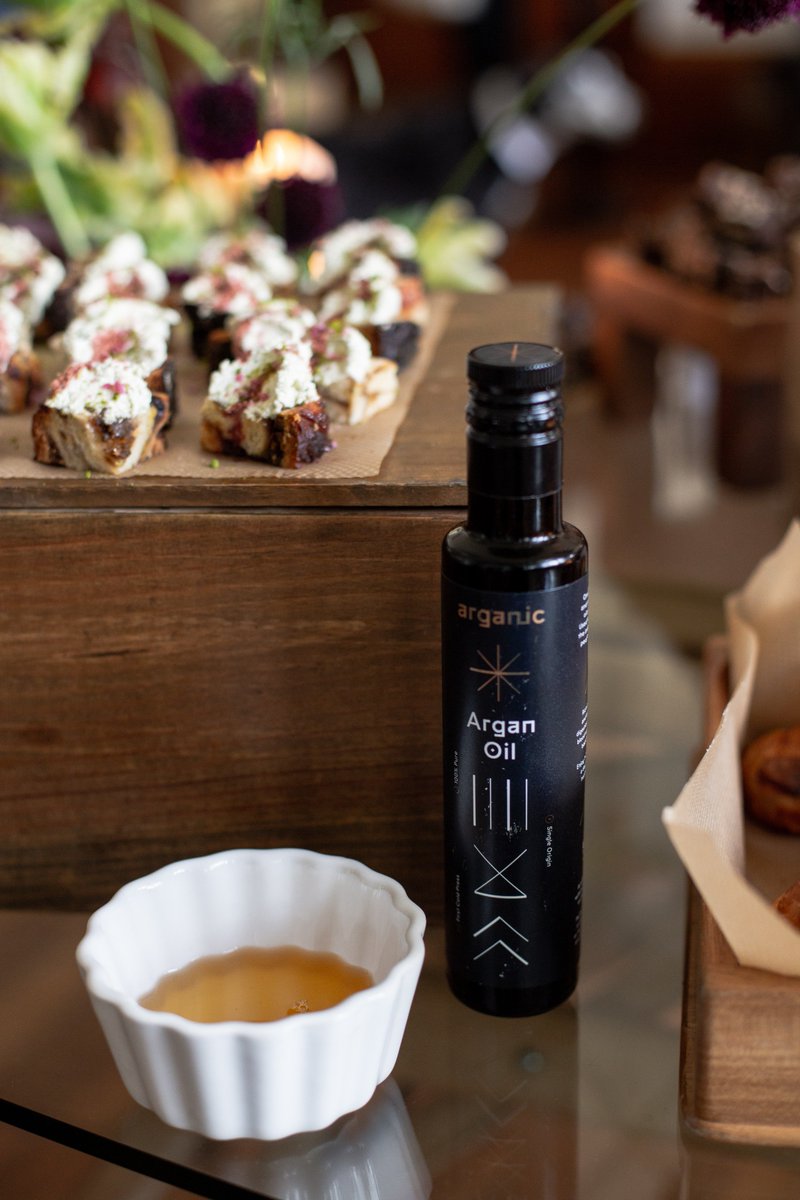 Going into the #BankHolidayWeekend with gratitude 🙏🏼 Such a pleasure to support the #BakeforSyria fundraiser at @townhallhotel last Thursday. ❤️ <a href="/CookForSyria/">CookForSyria</a> #CookforSyria <a href="/dearsafia/">Safia</a> <a href="/lilyvanillicake/">Lily Vanilli</a>