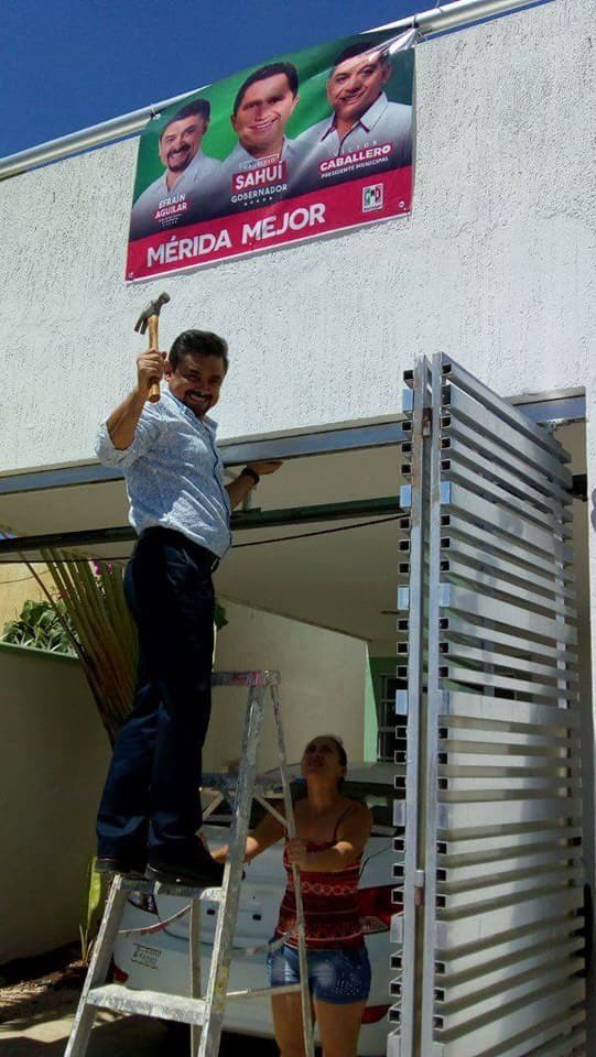 efrainaguilarg's tweet photo. Hoy en día son más personas que se suman a este proyecto, su proyecto, muchas gracias. 
#YucatánPrimero #MéridaMejor #ConmigoTúSíCuentas https://t.co/vpia2Bhrtu