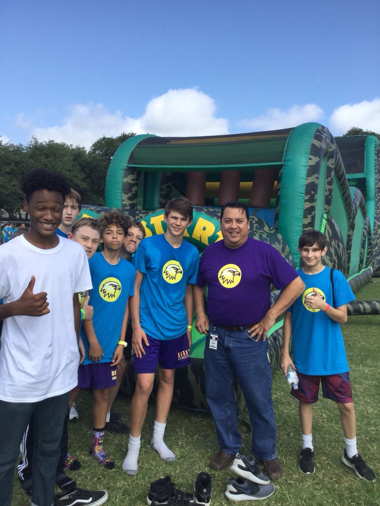 NISDHobby's tweet photo. Having fun at 8th Grade field day! #NISDinspired #FieldDay18 https://t.co/y66BAbNJQJ