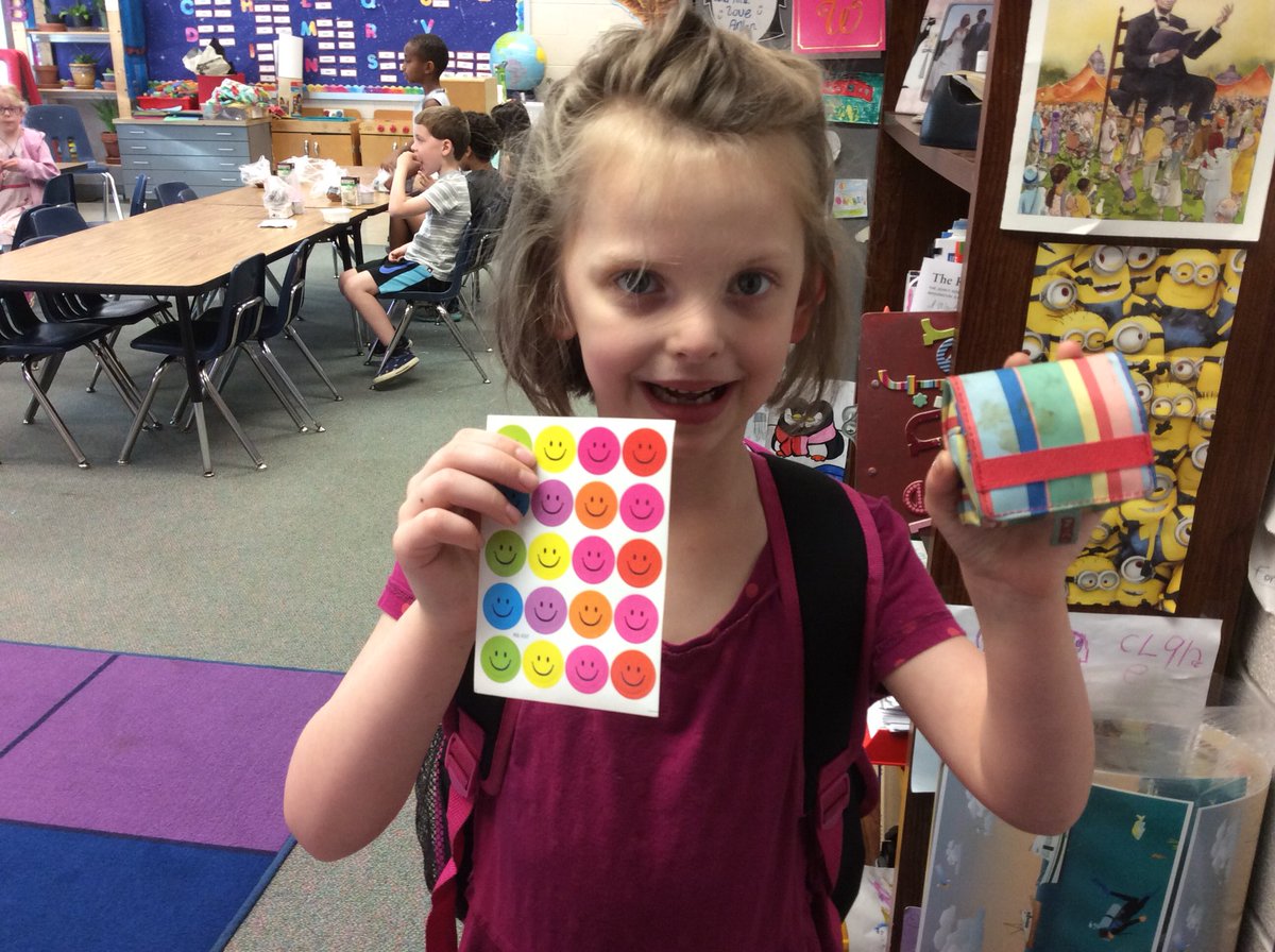 MrsJBurgin's tweet image. Somebody was SO excited to visit the #CUBEStore! @APSMath @SlavinTeach #coins