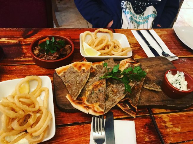 Kick start your bank holiday celebrations with a tasty selection of tapas tonight - from Paella to Gambas, there's something for everyone! 🍲 

Send us a message to book a table.