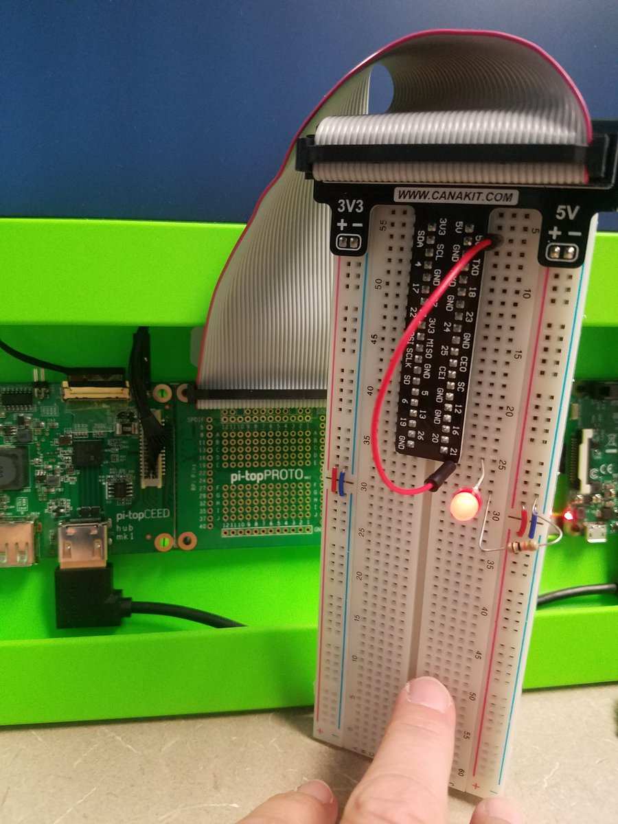 HeatherTechTST's tweet image. #EEE #icsdedtech #NICERC @taracaiza @LWrightICSD @edtechmro @ICSDTechSpencer