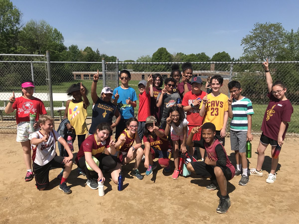 htdudas4's tweet photo. Kickball champs!!! McDudas!! (Mclaughlin and Dudas) #bwhilltop https://t.co/lWceJCbcLx