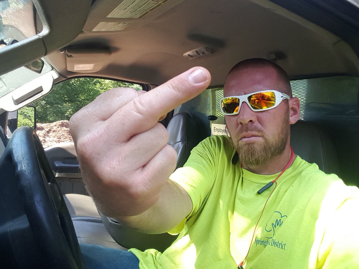 JFeRg52's tweet photo. #InCaseYOUMissedIt
#FuckFriday
#FuckTheWeekend https://t.co/Wsu53T0cuQ