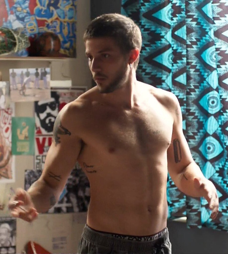 deshach's tweet image. eu amo um homem e ele se chama chay suede