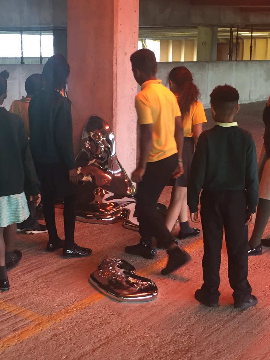 KenderArtRoom's tweet photo. Year 4M explore the installations at Bold Tendencies, Peckham https://t.co/q87oshusHj