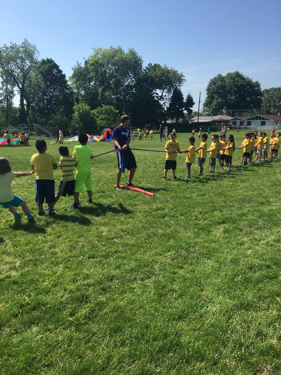MrsProctorPES's tweet photo. Field Day! https://t.co/Kxw377H1nB