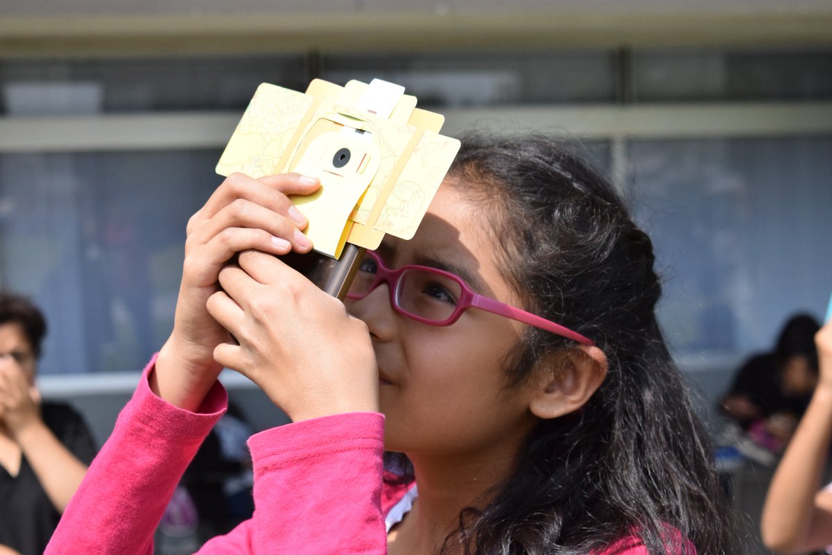 mactecperu's tweet photo. #MaCTecWorkshops
Conoce nuestro próximo taller #MaCTec 2018 🌟🔭👧:
"Visions of the Microworld - Part II" dirigido por Wendy Patiño con el #Foldscope.
#BuildingBeautifulMinds https://t.co/R2GikPTvIx