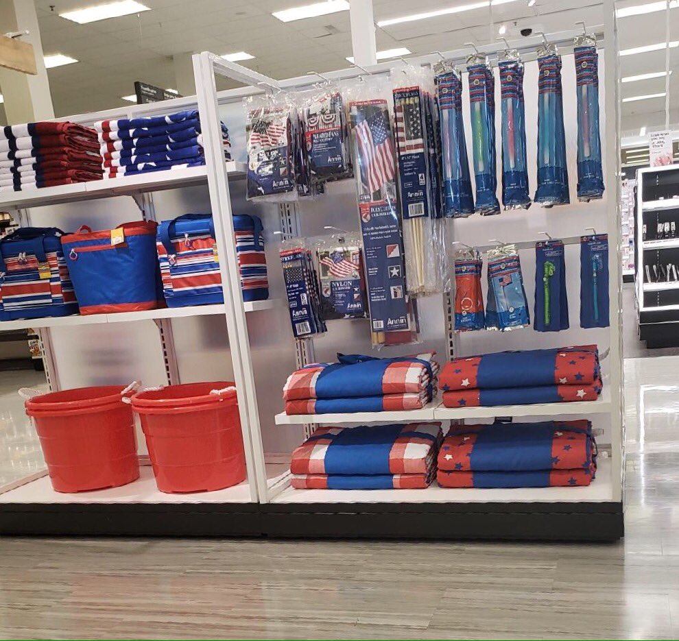 lahanson15's tweet photo. T1864 Rockaway is ready to surprise and delight our guests this holiday weekend! @jeffklockars  @SettheT0ne  @beth_hinkleTGT  @BethGates23 https://t.co/NzgSzGZSOv