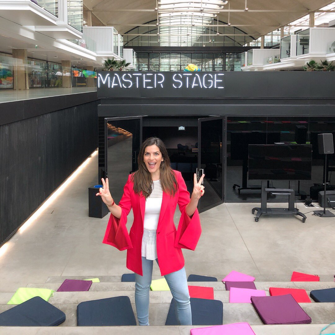 jessicanaziri's tweet photo. Last stop! Couldn’t be more excited to spend the day with @vivatech learning about French tech and Station F, one of the biggest startup campus and incubator on the 🗺. It’s home to over 1k startups, game rooms, and multimillion-dollar art installations. #vivatech #stationf https://t.co/r0umg7IhSt