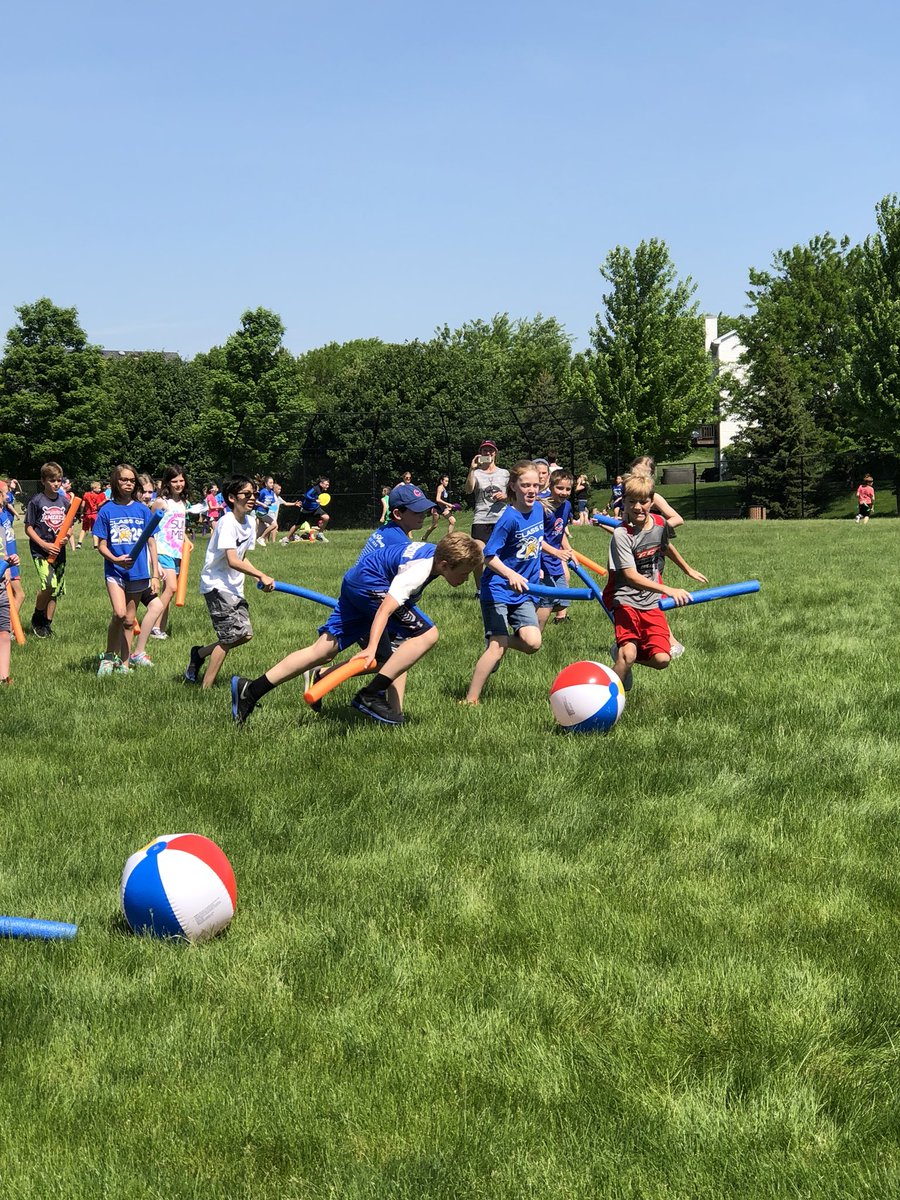 MrsOToole5's tweet photo. Such a beautiful day for Sports Day! https://t.co/JwUg170cWx