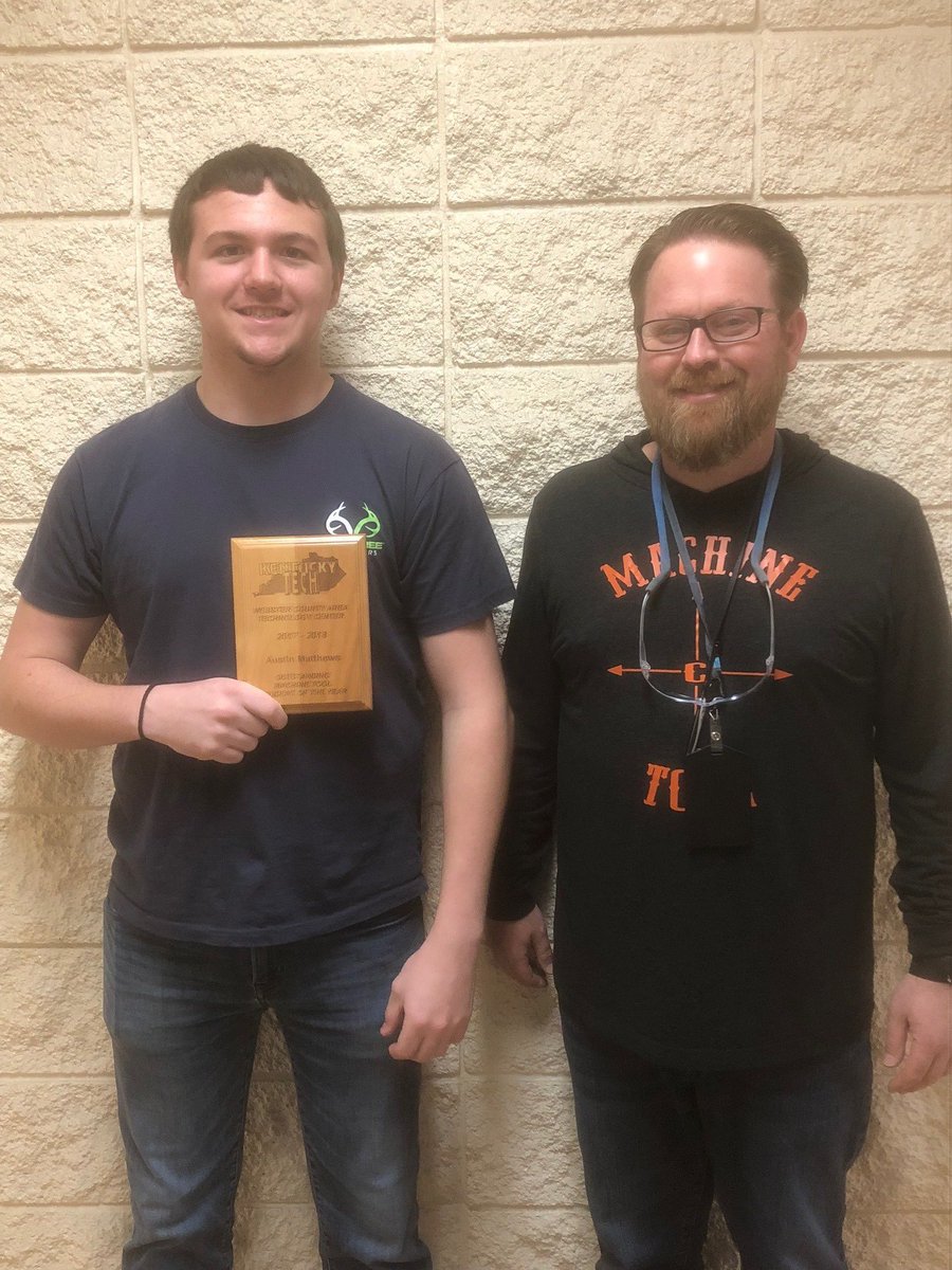 larry_garrity's tweet photo. Congratulations to the WCATC #Outstanding Machine Tool Technology Student of the Year--Austin Matthews!!!! #SelfStarter #HighlyMotivated #HelpsOthers #CTEisForME #WeNeedCTE #1WC https://t.co/sMmaROZor9
