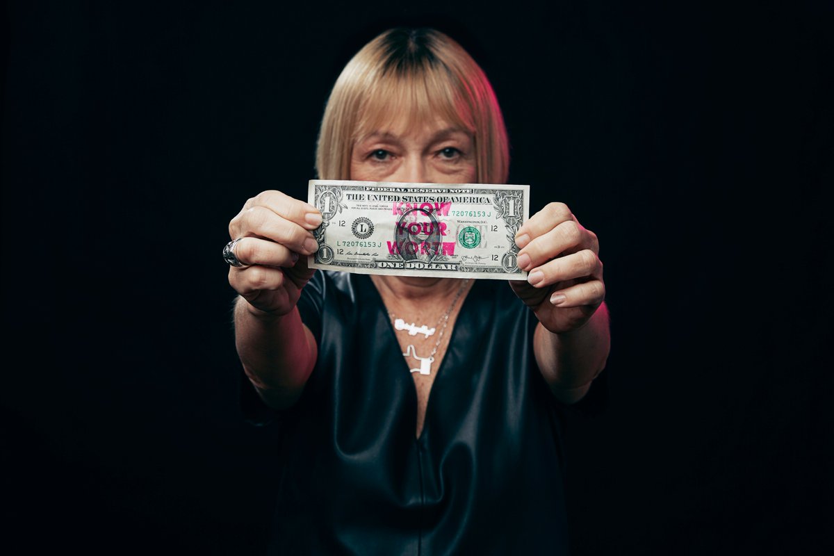 TheOneClub's tweet photo. Our Gold On Gold Lecture Series is back! We welcome Alaina Andreozzi from @RGA as she presents on the Gold Pencil winning "Ask For A Raise" campaign featuring @cindygallop.

Info / tickets: https://t.co/MRUYyWY9RE https://t.co/po55NSYCjW
