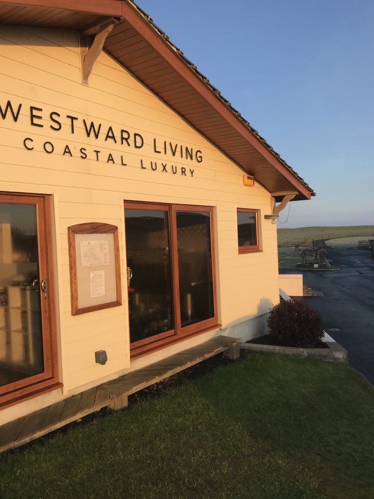 Westwardliving's tweet photo. What do you love the most about Bank Holiday weekends? Reply below by Monday 28th at 12noon for the chance to win 10% off ANY short break taken in June 2018 here at Westward Living! #Save10% #ReplyToWin #BankHolidayMonday #bankHolidayWeekend https://t.co/35jNoXmHXX