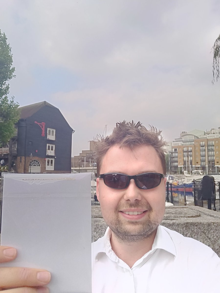 Alex Munn tweet media