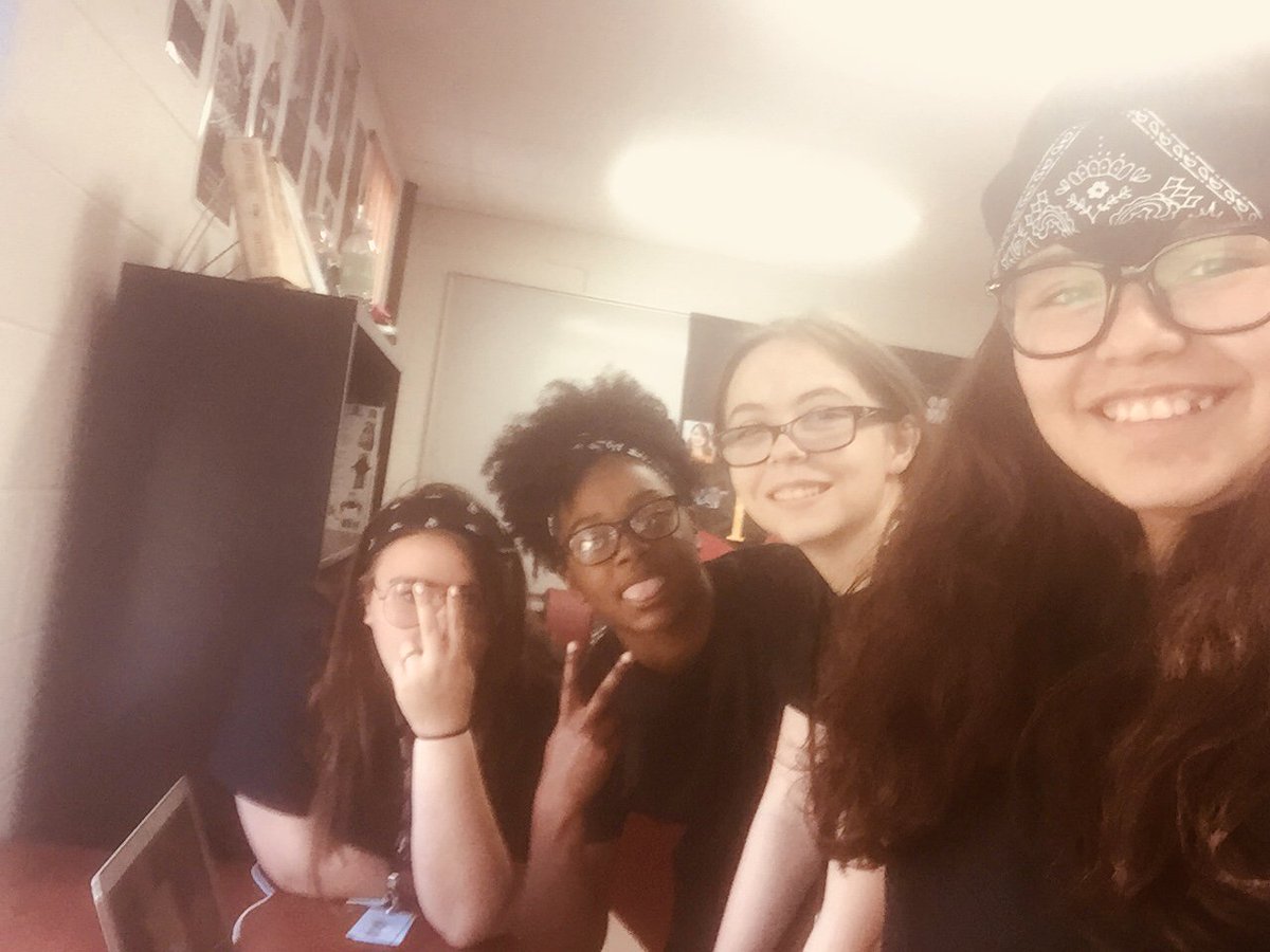 Daniela_NTHC's tweet photo. Having fun at our escaped room final! Solving these puzzles as a team! #NTHC10 #NTHCVoice @NewTechCoppell @NthSaucier @Janelle https://t.co/H59aztgIfF