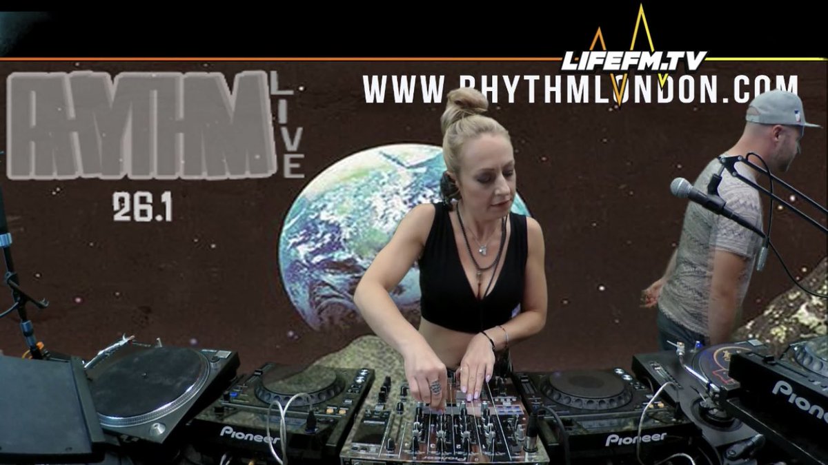 RhythmLondon's tweet photo. The team are bringing it HOT on the #RhythmLIVE @ Life FM debut - @AnnaKiss https://t.co/Myea6FyuTh