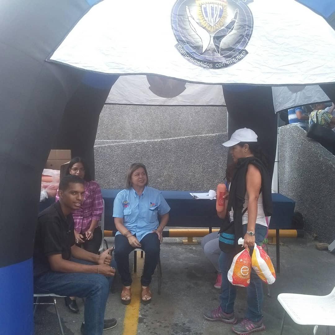 fcajacicpc's tweet image. #25MAYO la junta directiva de la caja de ahorros para el personal del CICPC reitera la invitación a todos sus asociados a la jornada de pollo y mortadela q se está realizando el día de hoy en nuestras instalaciones TE ESPERAMOS!!! #comprometidoscontufuturo @CACICPC2018