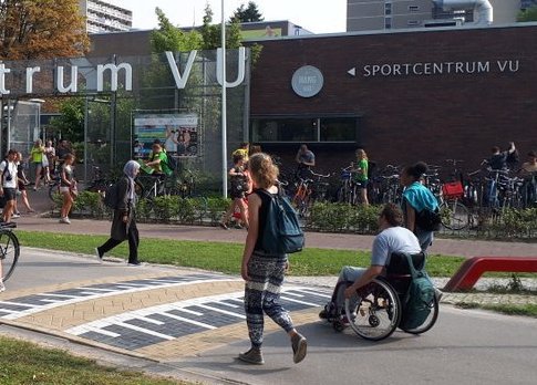 Kick off <a href="/SportcentrumVU/">SportcentrumVU</a>. Zij hebben alles in huis om mensen met een beperking te begeleiden in het sporten! #Able2Fitness <a href="/vdsarfoundation/">Edwin van der Sar</a> @VUmcAmsterdam