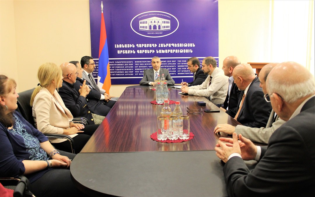 mfankr's tweet photo. #Artsakh (#Karabakh ) FM Masis Mayilian received Armenian Bar Association of the #USA @ArmenianBar delegation. 
Sides exchanged views on legal aspects of international recognition of Artsakh &amp; peaceful settlement of the conflict btw Artsakh &amp; #Azerbaijan.
https://t.co/oj9hFSNa3i https://t.co/efmA91fsEO