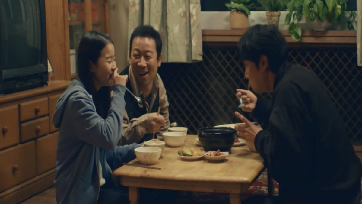 Yancho オリジナルの韓国版にもハマり中 1話分の尺が長いからじっくり描かれている 親子役何となく雰囲気似てるかも 台詞もほぼ同じ感じだった バス事故のシーンは ドラマと思えない程の迫力で韓国版凄かった やっぱりこのシーンは辛い シグナル