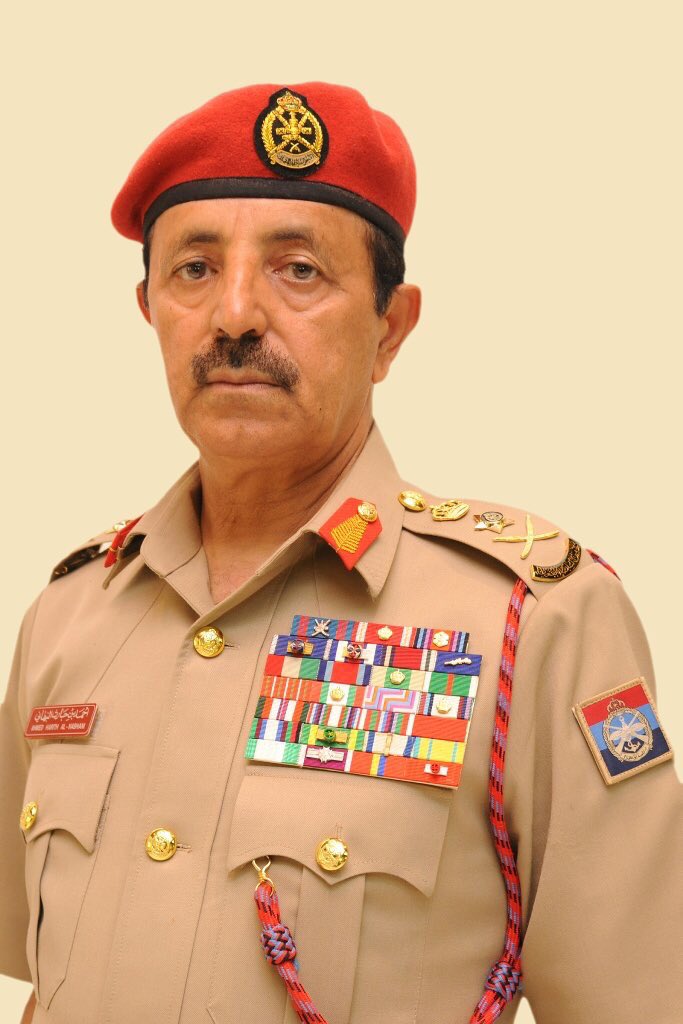zajel_oman's tweet photo. رئيس الأركان الكويتي يجري إتصالاً هاتفيا مع نظيرة العماني للإطمئنان ومؤكدا على ان الجيش الكويتي على استعداد تام لتسخير إمكانياته لتقديم كافة اوجه الدعم والمساعدة لأشقائهم العمانيين في تعاملهم مع #اعصار_ميكونو #ميكونو https://t.co/La1d6rZsly