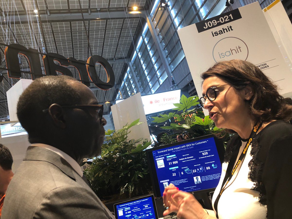 AliouneNdiaye_'s tweet photo. Au cœur de l’#innovation africaine à #Vivatech @OrangeTN @OrangeMaroc @CI_Orange @orange_sn #OrangeStartup #POESAM https://t.co/X0BBWpAZVZ