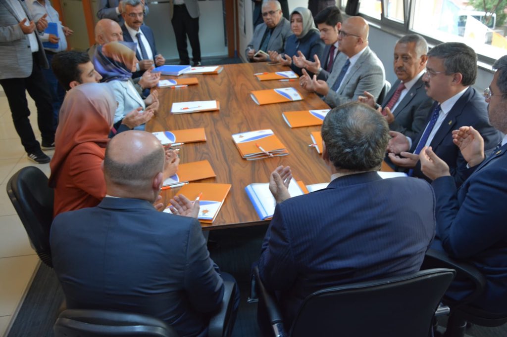 Seçim Koordinasyon Merkezimizi açarak, toplantımızı gerçekleştirdik. Rabbim hayırlı uğurlu eylesin.